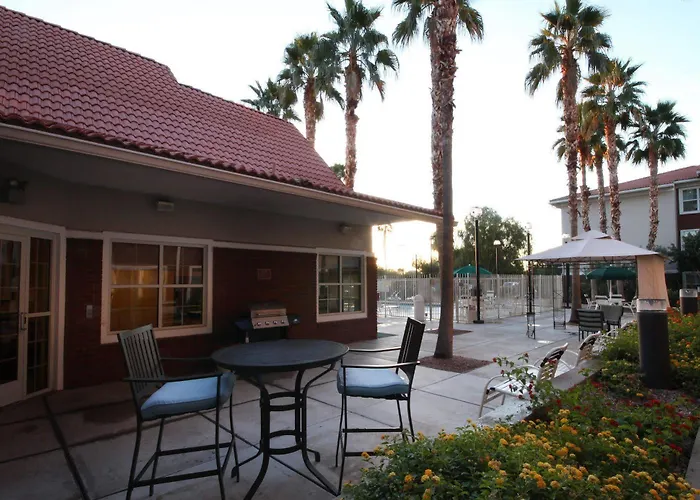 Hotel By Marriott Phoenix Fashion Center 3*