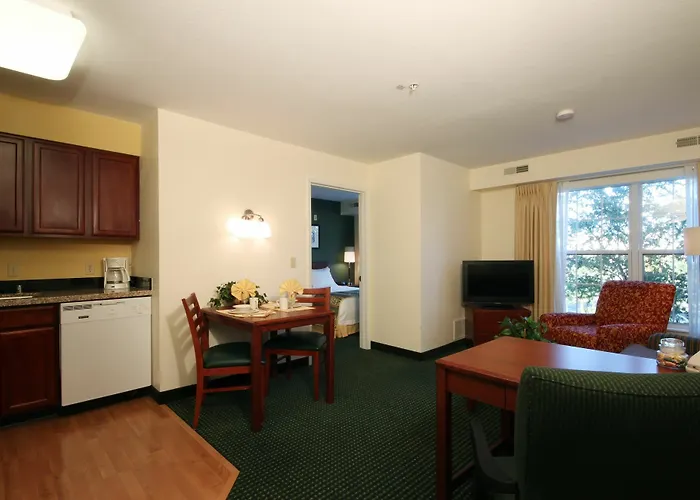 By Marriott Phoenix Fashion Center 3* Chandler