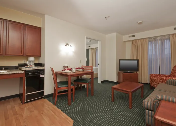 By Marriott Phoenix Fashion Center 3* Chandler